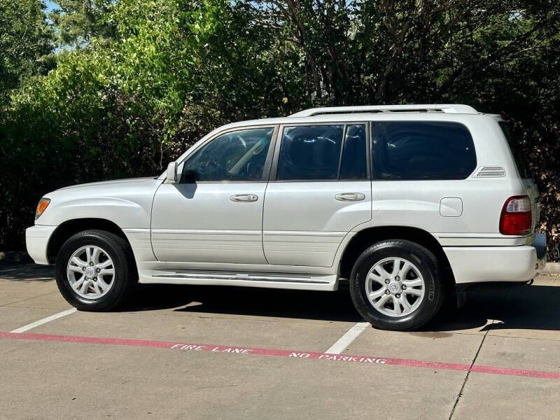 2004 Lexus LX 470