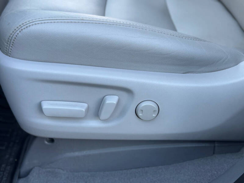 2020 Toyota Sienna XLE 8-Passenger