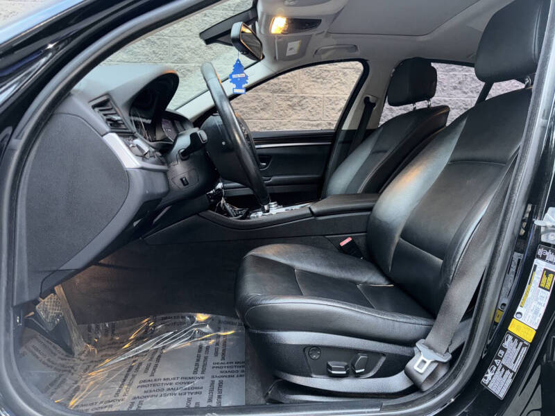 2012 BMW 5 Series 528i xDrive