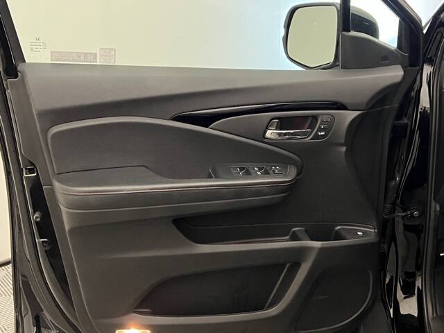 2020 Honda Ridgeline Black Edition