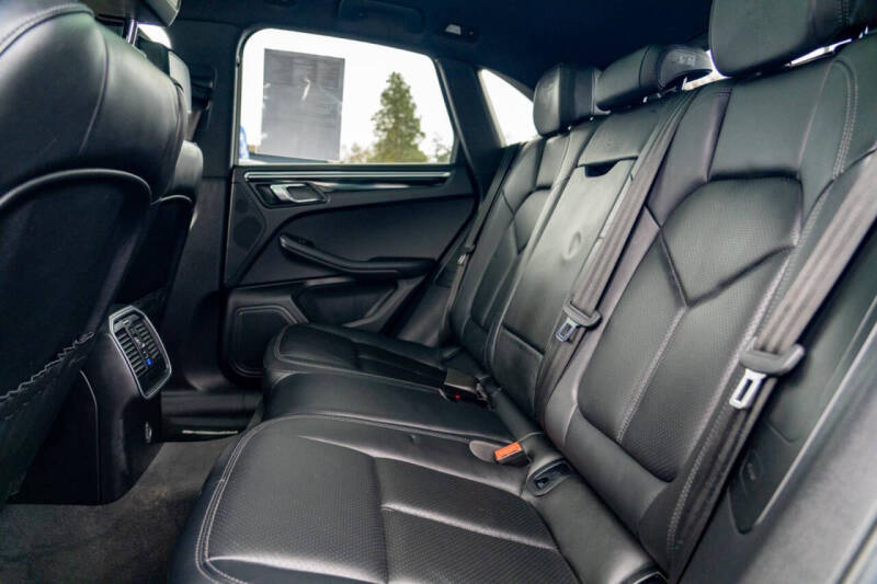 2019 Porsche Macan