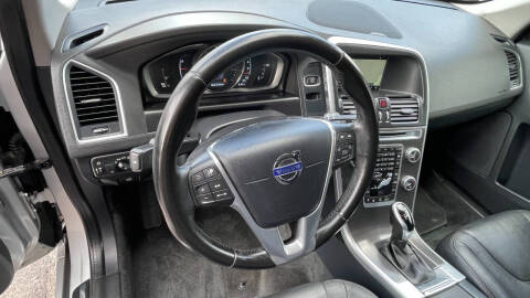 2016 Volvo XC60 T5 Drive-E Platinum