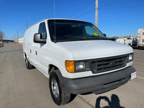 2003 Ford E-Series for sale at Canyon Auto Sales LLC in Sioux City IA