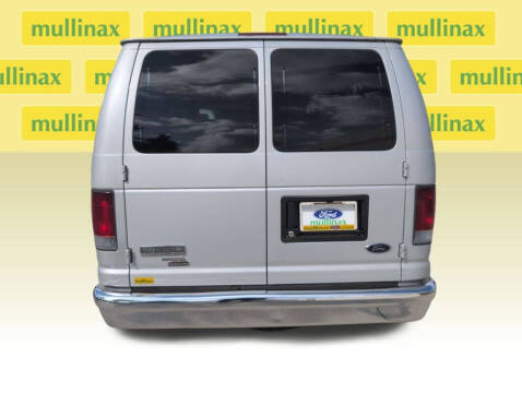 2007 Ford E-Series E-350 SD XLT