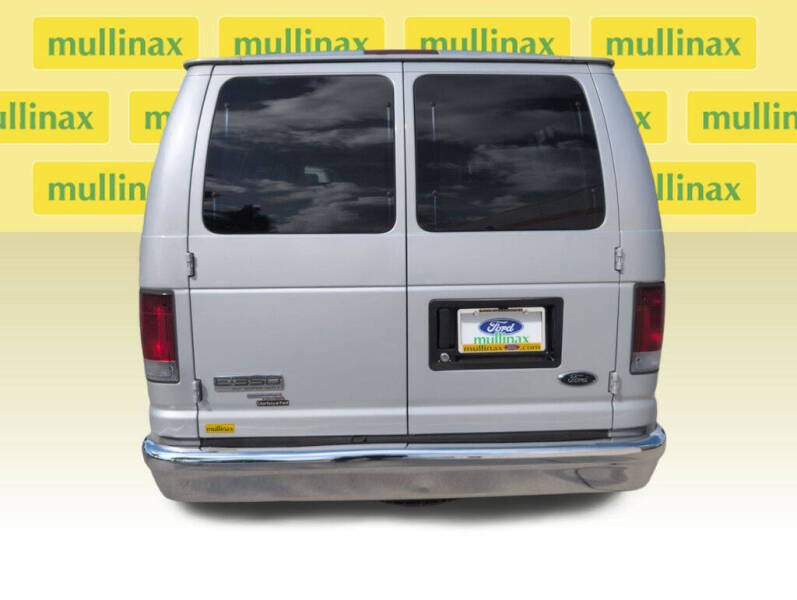 2007 Ford E-Series E-350 SD XLT