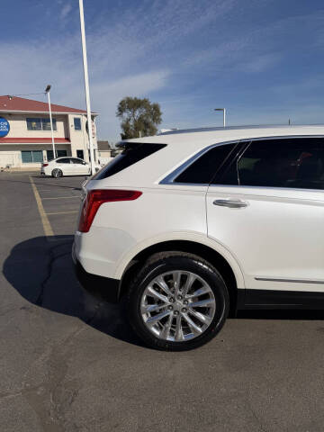 2017 Cadillac XT5 Platinum