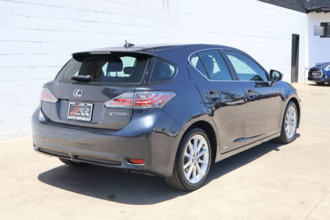 2011 Lexus CT 200h Premium