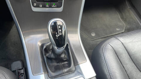 2016 Volvo XC60 T5 Drive-E Platinum