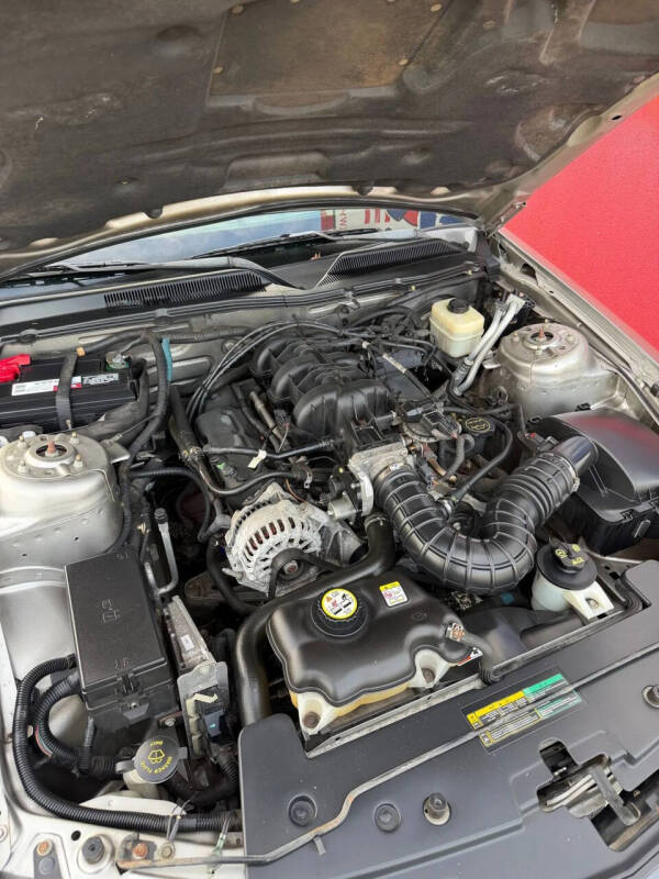 2008 Ford Mustang V6 Deluxe