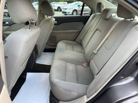 2012 Ford Fusion SE