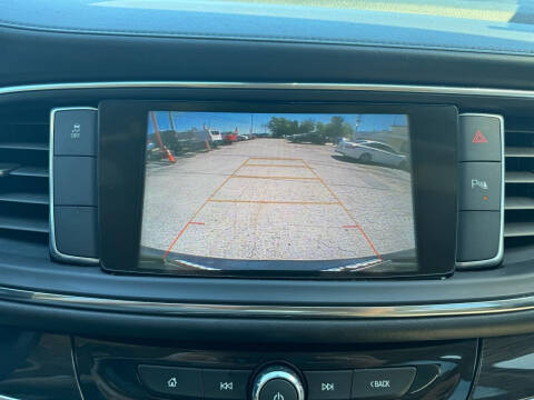 2018 Buick Enclave Essence