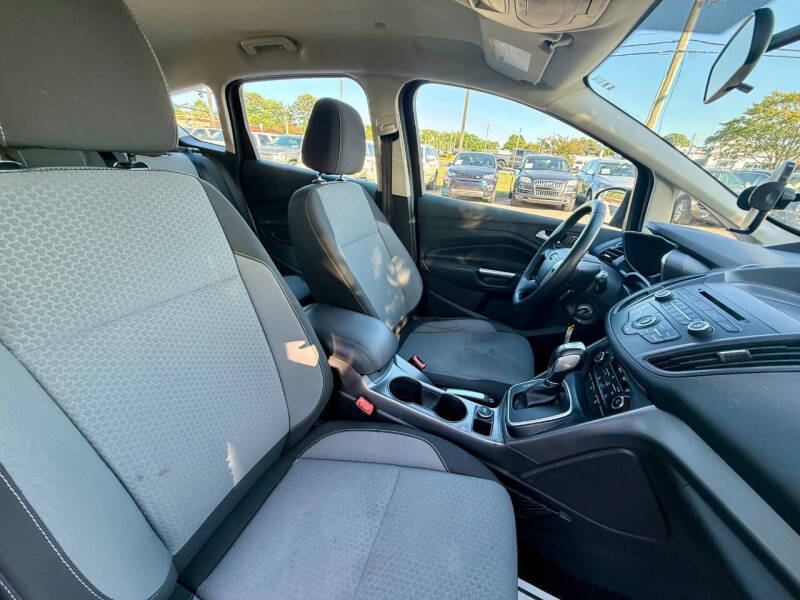 2017 Ford C-MAX Energi SE