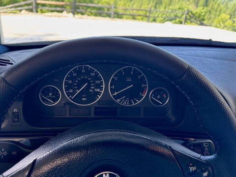 2000 BMW 5 Series 528i
