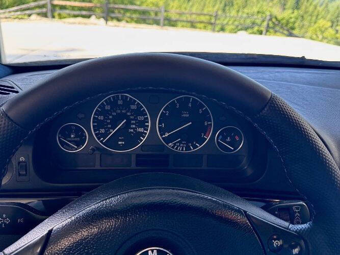 2000 BMW 5 Series 528i