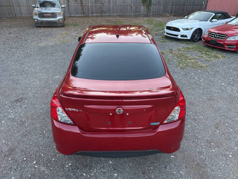 2015 Nissan Versa 1.6 S