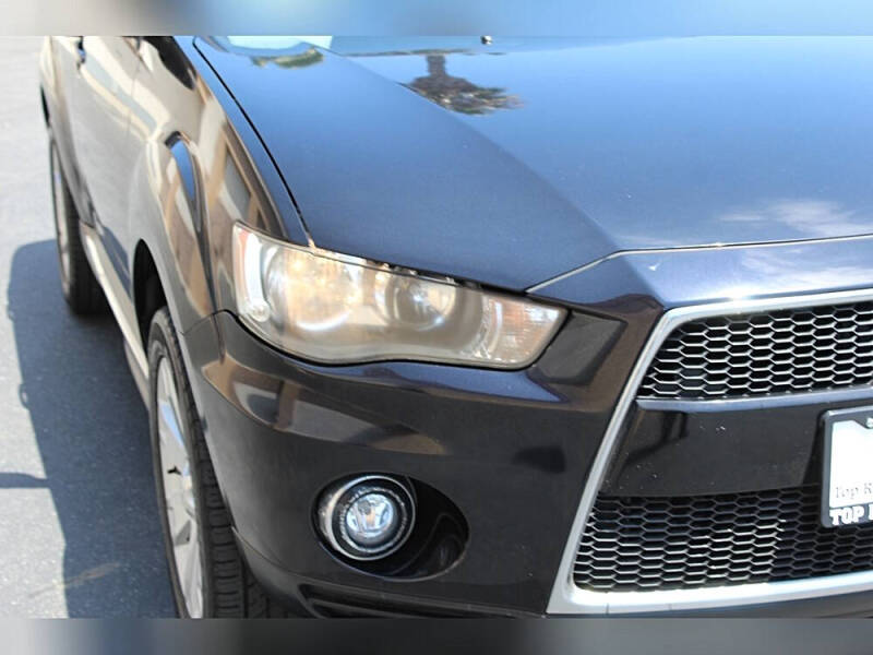 2010 Mitsubishi Outlander SE