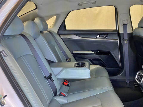 2022 Kia K5 EX
