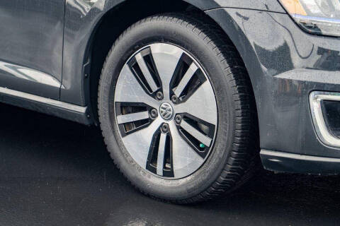 2016 Volkswagen e-Golf SEL Premium
