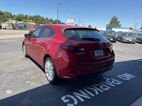 2017 Mazda MAZDA3 Touring