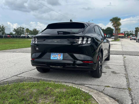 2022 Ford Mustang Mach-E Premium