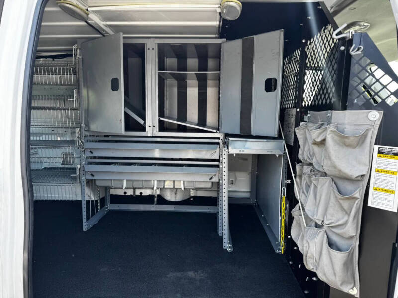 2010 Ford E-Series E-250