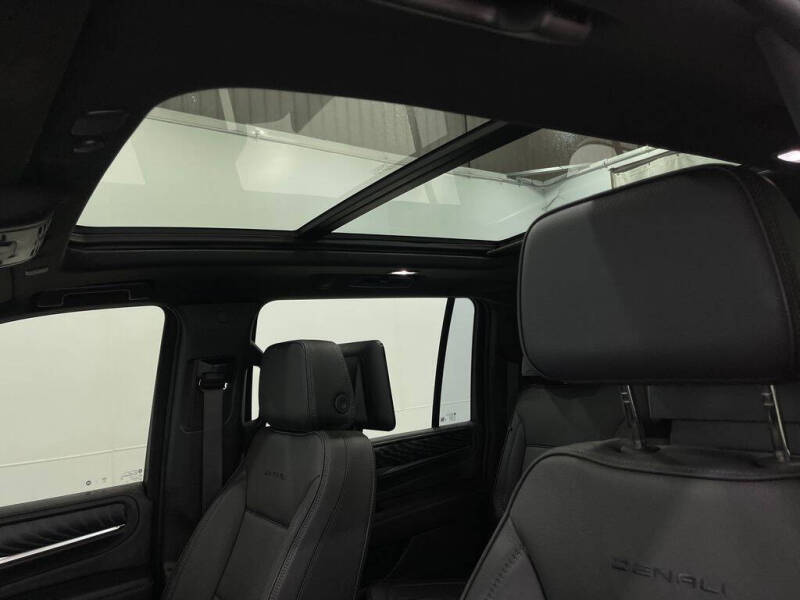 2023 GMC Yukon XL Denali