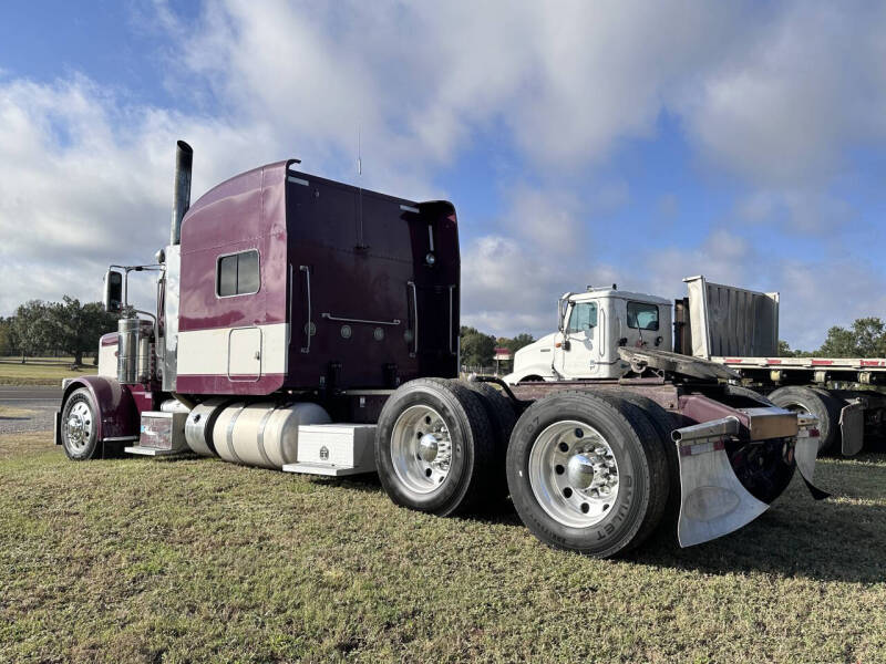 2014 Peterbilt 389