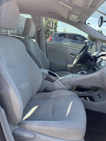 2015 Toyota Prius Two