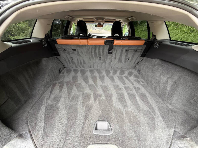 2015 Volvo V60 Cross Country T5