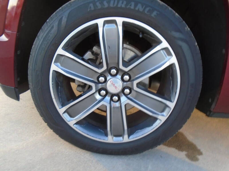 2017 GMC Acadia Denali