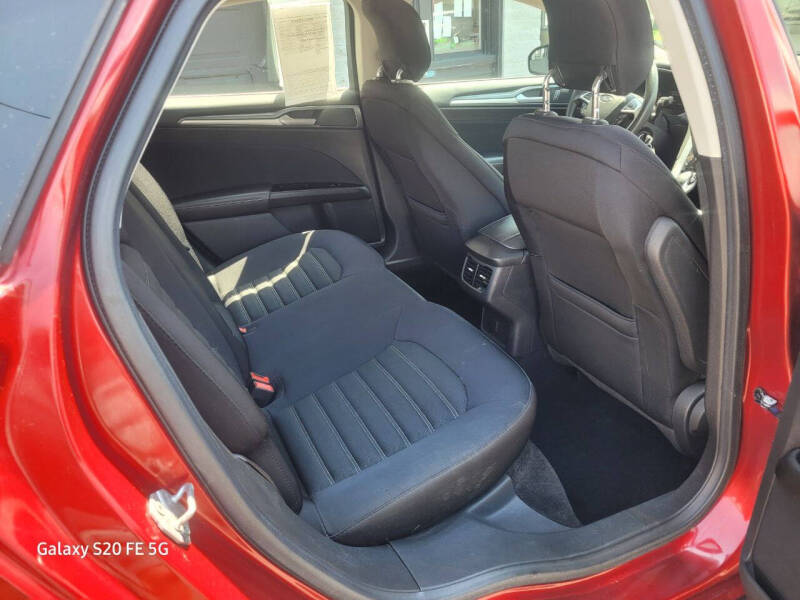 2014 Ford Fusion SE