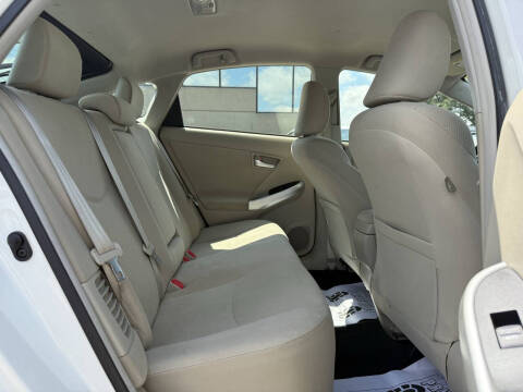 2013 Toyota Prius Two