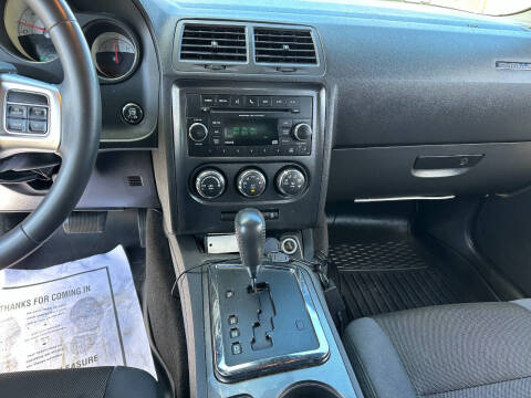 2014 Dodge Challenger SXT Plus