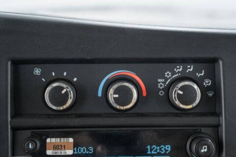 2025 Chevrolet Express 3500