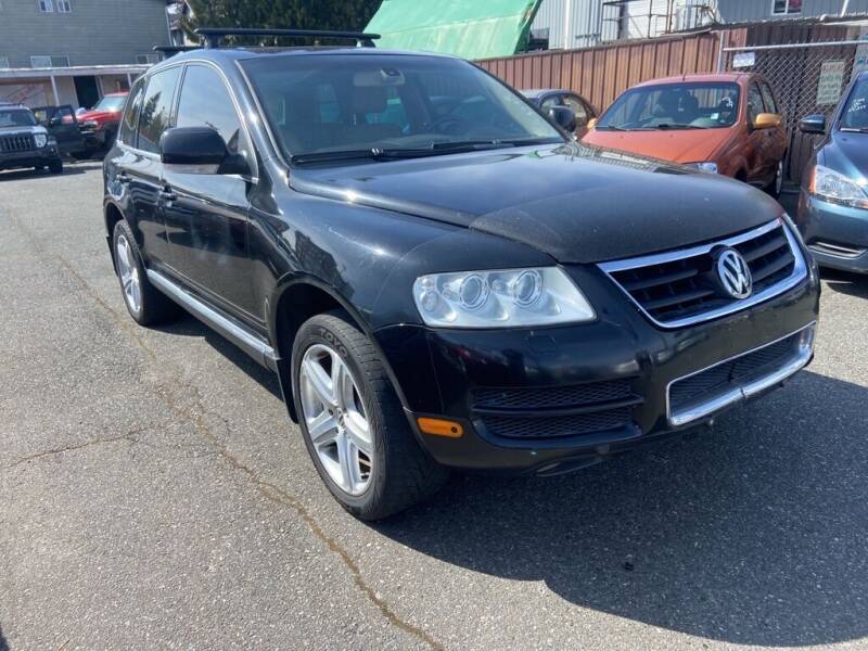2004 Volkswagen Touareg for sale at Auto Link Seattle in Seattle WA