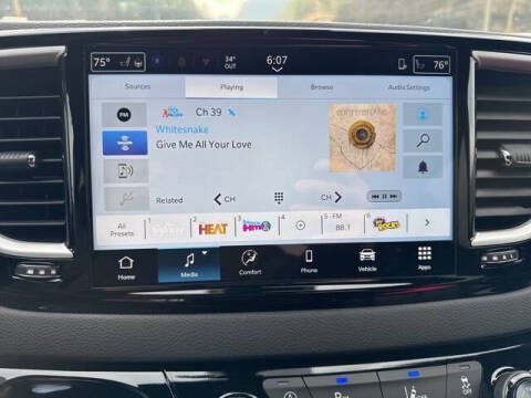 2026 Chrysler Voyager LX