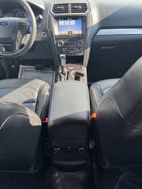2017 Ford Explorer XLT