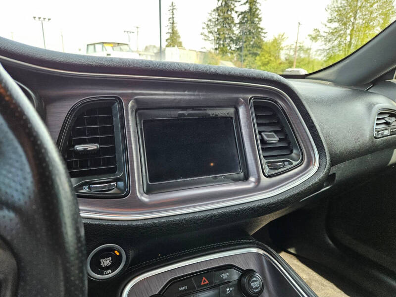 2018 Dodge Challenger SXT