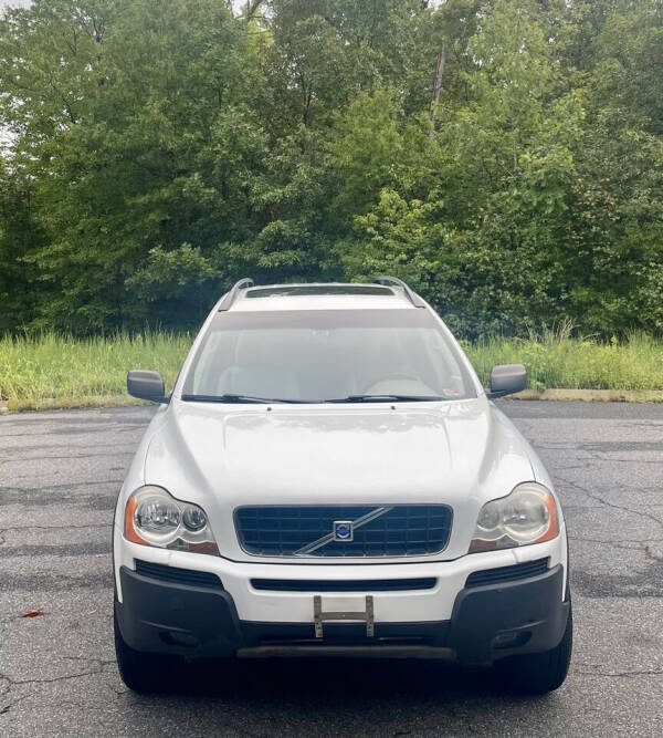 2005 Volvo XC90 for sale at ONE NATION AUTO SALE LLC in Fredericksburg VA