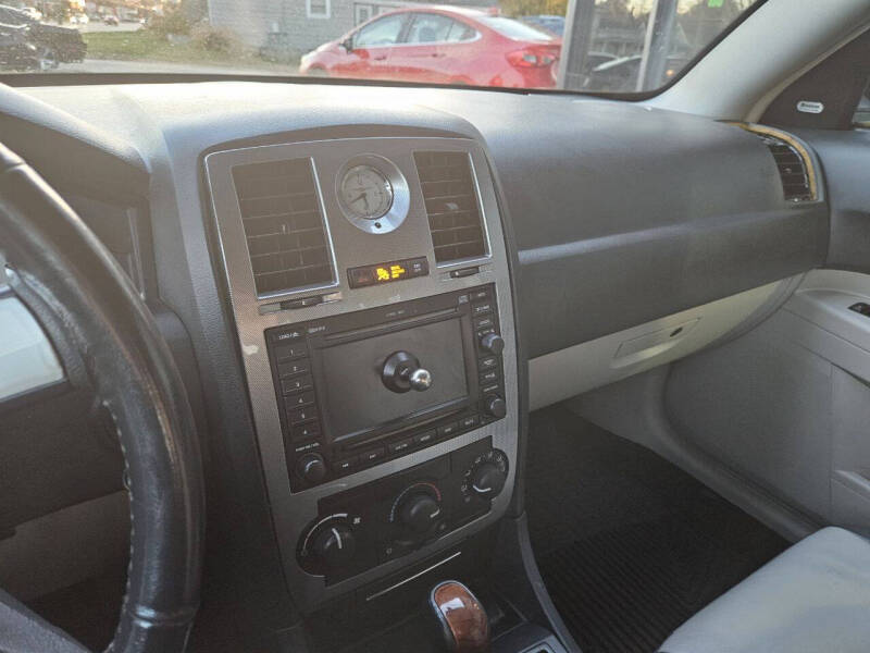 2005 Chrysler 300 Touring