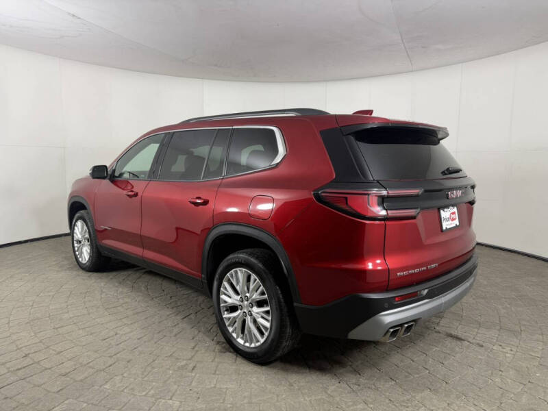 2024 GMC Acadia Elevation