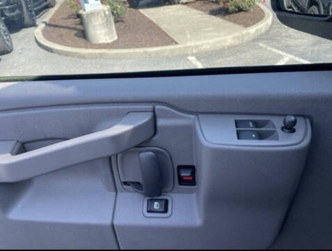 2025 GMC Savana 2500