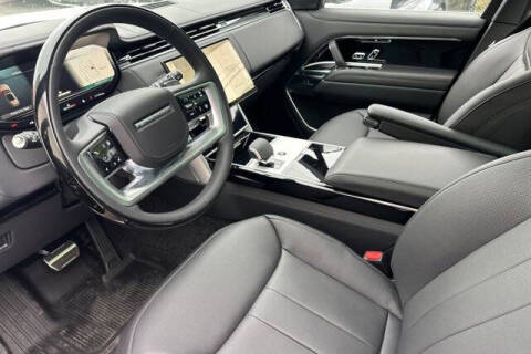 2025 Land Rover Range Rover P400 SE