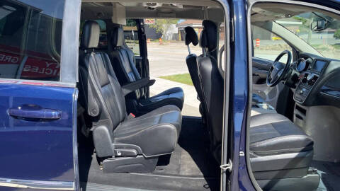 2014 Chrysler Town and Country Touring