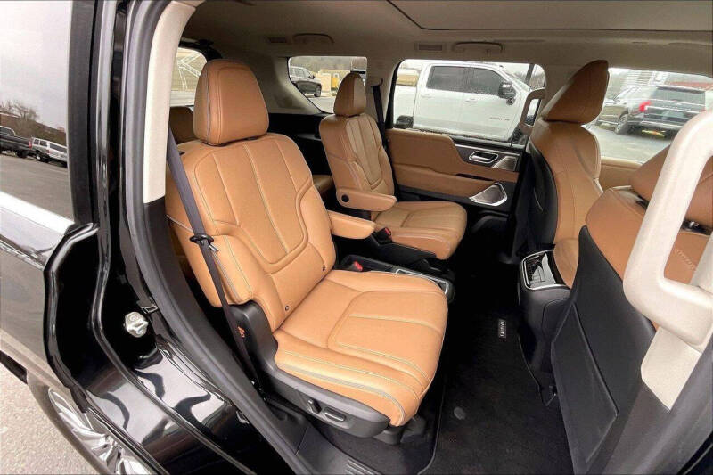 2025 Infiniti QX80 Sensory