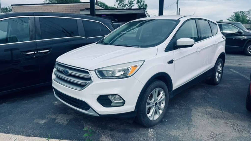 2017 Ford Escape SE's photo