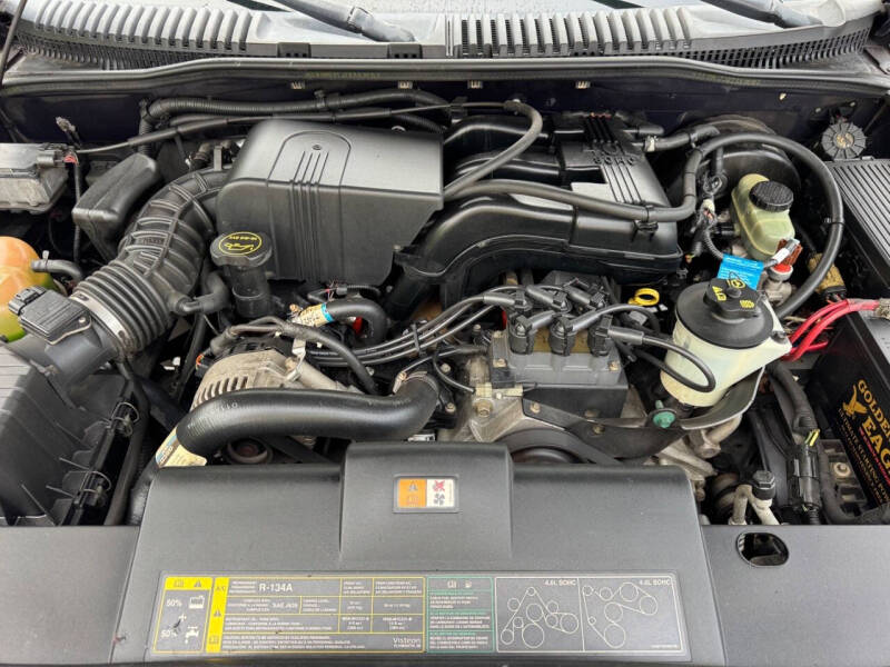 2002 Ford Explorer XLS