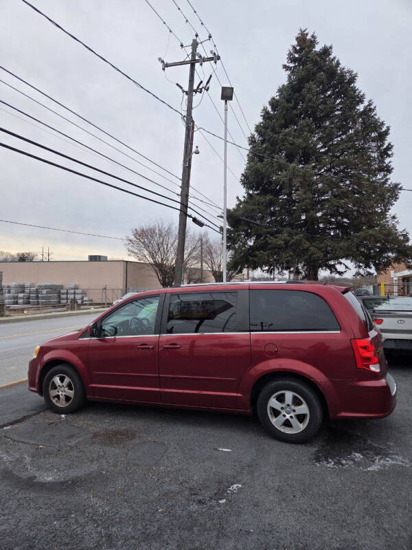 2011 Dodge Grand Caravan Crew