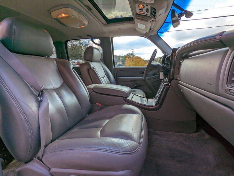 2003 GMC Yukon XL Denali