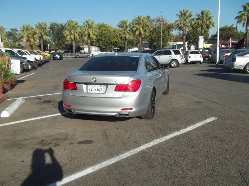2012 BMW 7 Series 740Li